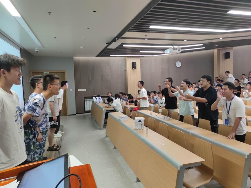 面向本科新生开展沉浸式形势与政策课ag九游会登录计算机科学与技术学院(图3)